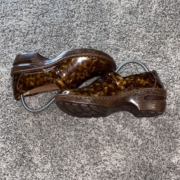BOC Clogs - Picture 2 of 6